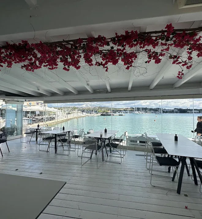 Harbour Café